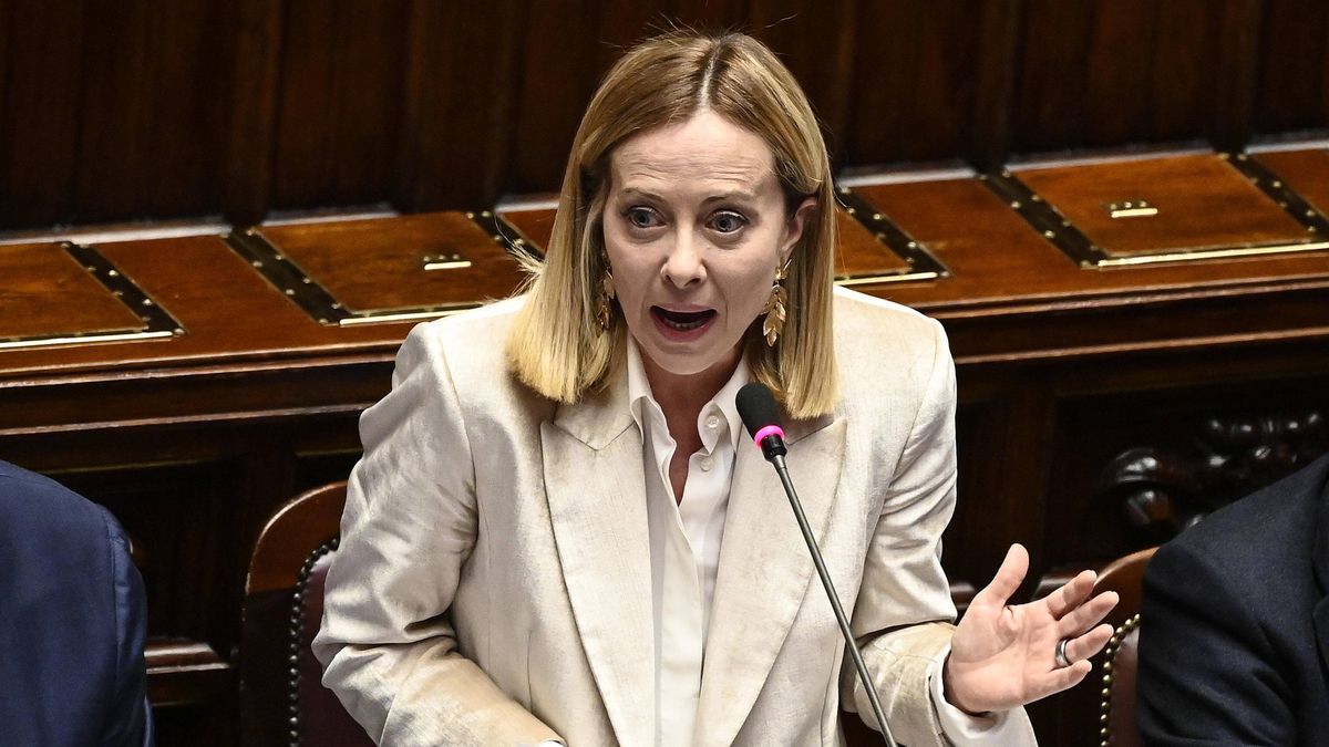 Italian Prime Minister reports to Chamber of Deputies ahead of European Council meeting
epa11973653 Italian Prime Minister Giorgia Meloni reports to the Chamber of Deputies on the upcoming European Council meeting, in Rome, Italy, 19 March 2025. EU leaders are meeting in Brussels on 20-21 March, to discuss recent developments in Ukraine and the next steps on defense, among other topics.  EPA/RICCARDO ANTIMIANI 
Dostawca: PAP/EPA.
RICCARDO ANTIMIANI
Italian parliament, Chamber of Deputies, Lower House, Italian government, government of Italy