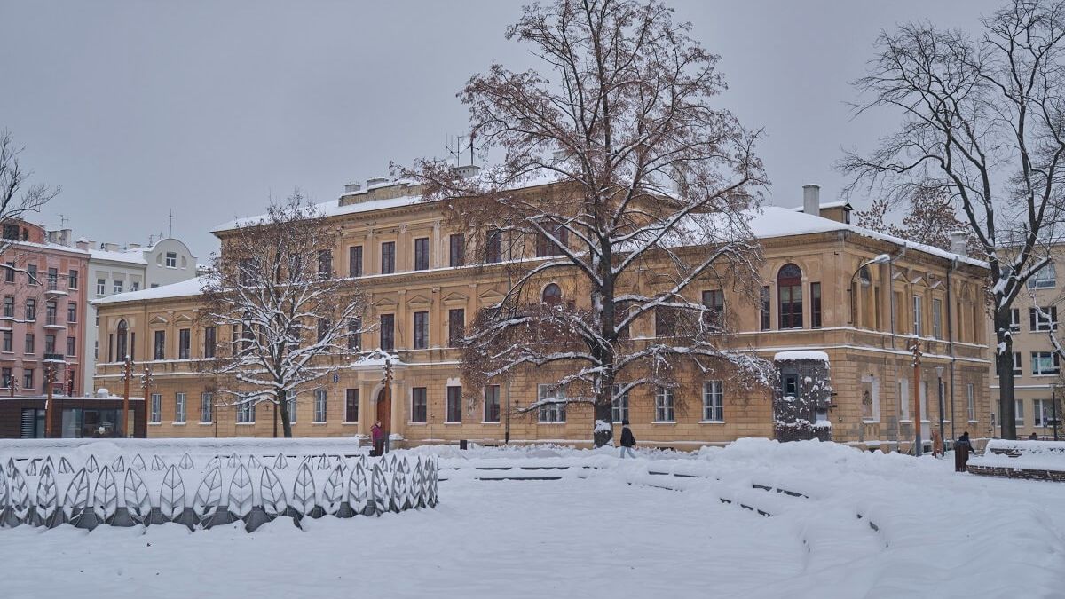 Nowy właściciel zabytkowego pałacu UMCS otworzy tu hotel
