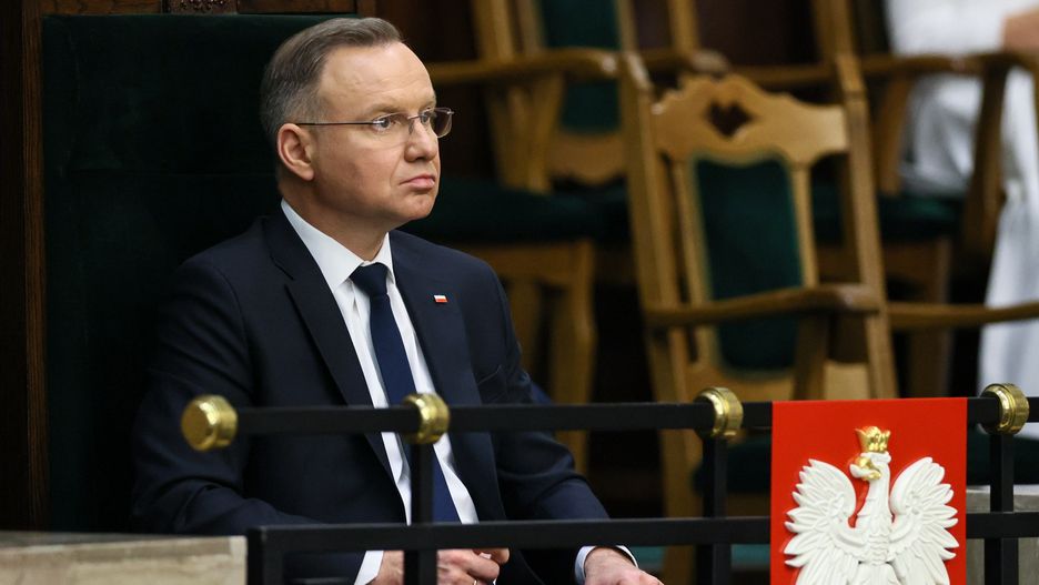 Wojna o ambasadorów. Polacy wskazują, kto powinien decydować
