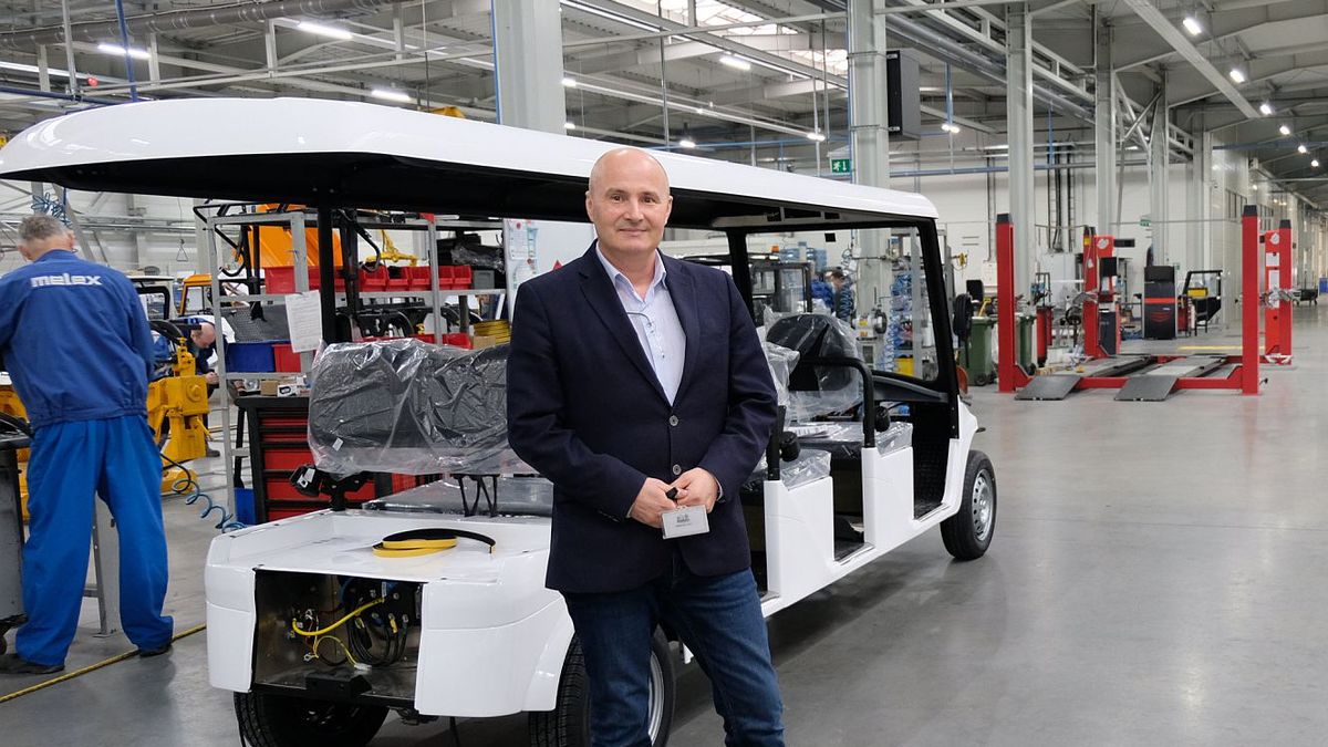 Nazwa mieleckiej firmy w języku potocznym stała się (jak Adidas) nazwą dla wszystkich pojazdów tego typu