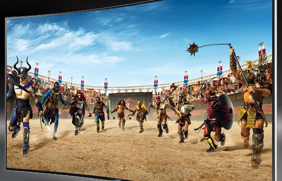 Walka w Koloseum reklamuje Samsung Curved UHD TV (wideo)