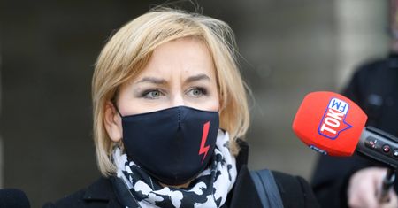 Paulina Hennig-Kloska przechodzi do partii Szymona Hołowni