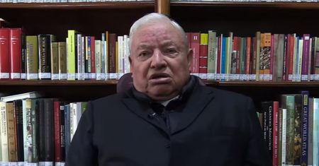 Duchowny mówi, że szczepionka na COVID-19 ma satanistyczny czip