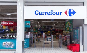 Weekend okazji w Carrefour. Pomidory malinowe 50 proc. taniej