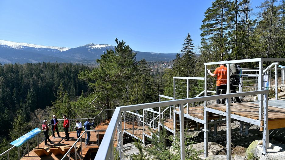 Koronawirus. Można liczyć na prawdziwe wakacje?