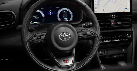 Polacy uwielbiają SUV-a Toyoty. Dostał więcej mocy i lepsze wyciszenie