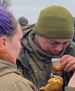 Ukrainki dały Rosjaninowi jeść i pić. Wzruszająca reakcja jeńca