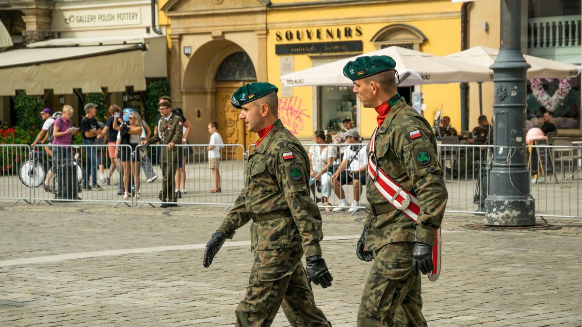 Polska młodzież nie chce obowiązkowej służby wojskowej