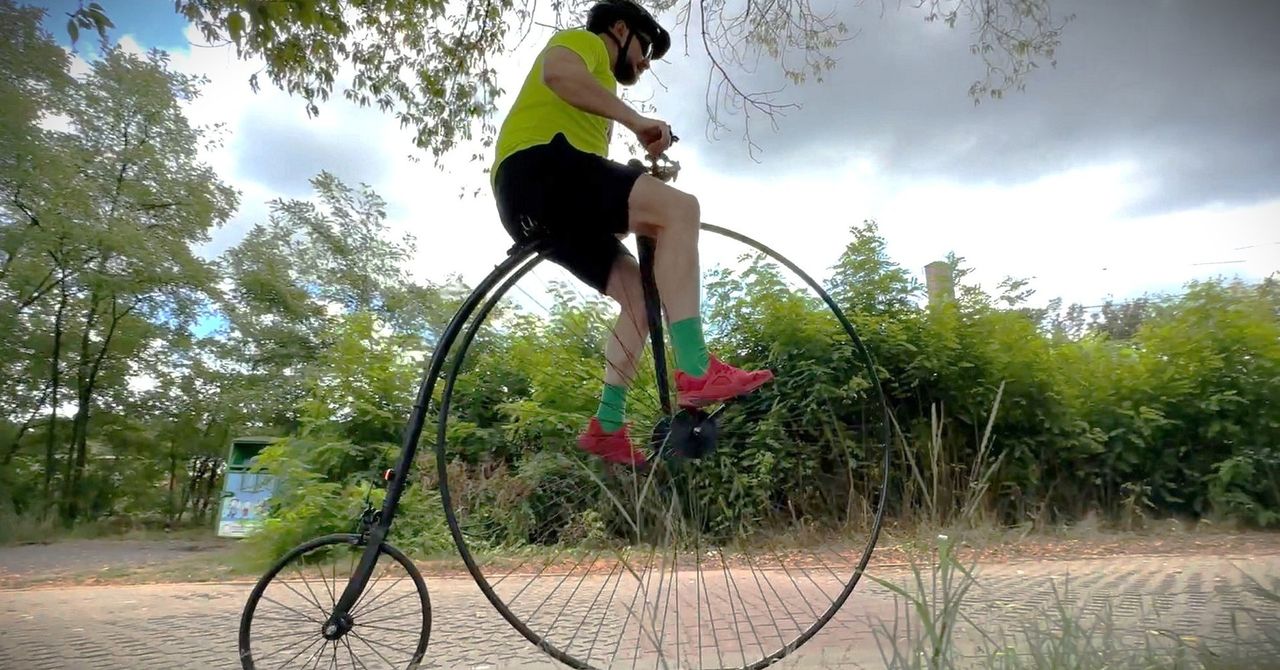Strażak wyruszył bicyklem bez łańcucha w podróż dookoła Polski