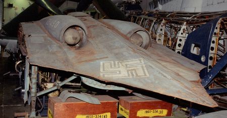 Pierwszy samolot stealth. Horten Ho 229: latające skrzydło Hitlera