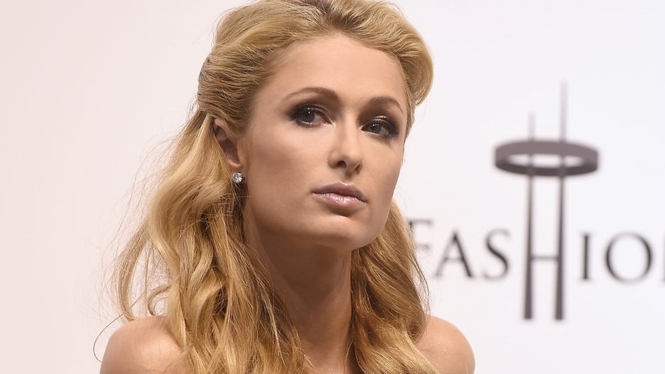Paris Hilton spisała bolesne wspomnienia