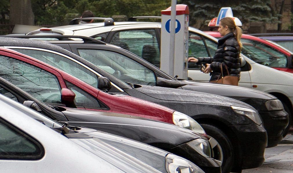 Rząd chce ciąć parkingi. Samorządowcy są wyraźnie przeciwni