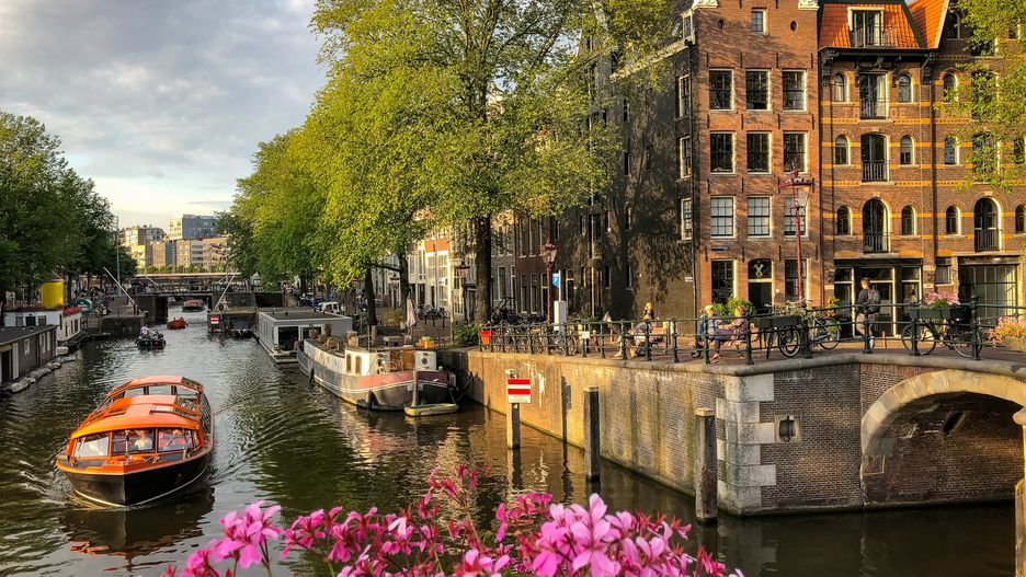 Amsterdam to popularny cel wyjazdowy dla Polaków