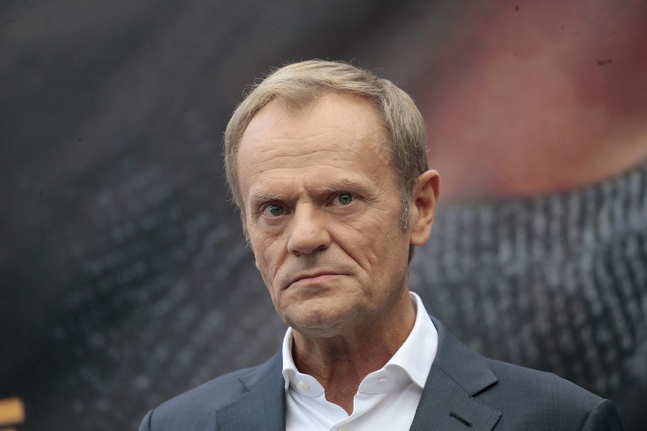 Donald Tusk z rodziną wybrali się do Warszawy 