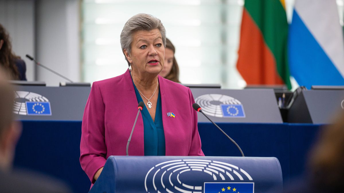 European Commissioner for Home Affairs Ylva Johansson speaks during a debate on the 07 October Hamas attacks on Israel at the European Parliament in Strasbourg, France, 07 October 2024. The parliamentary session has opened with a minute of silence to pay tribute to the victims of the 07 October Hamas attacks on Israel.  EPA/CHRISTOPHE PETIT TESSON Dostawca: PAP/EPA.