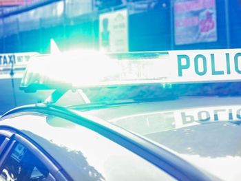 Ostrołęka: Taksówkarz bez świateł i... prawa jazdy. Po zatrzymaniu błyskawicznie stanął przed sądem
