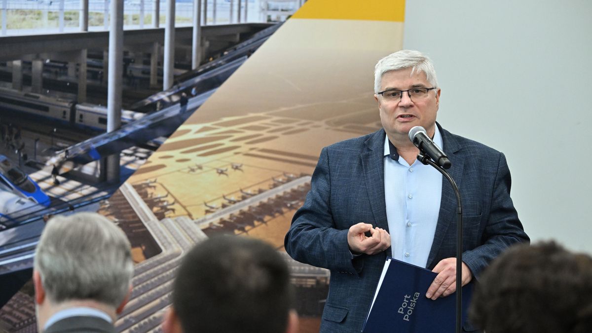 Pełnomocnik rządu ds. CPK Maciej Lasek