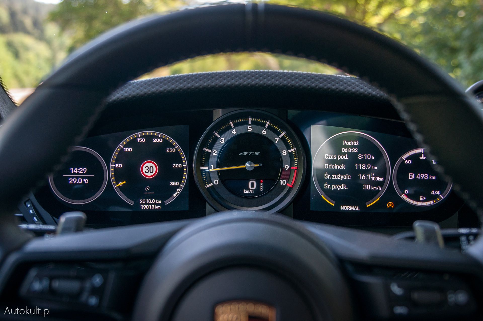 Porsche 911 GT3 z Pakietem Touring (2023)