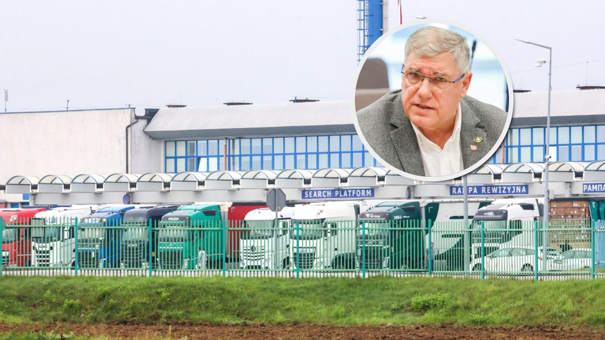 Na zdjęciu Jan Buczek oraz ciężarówki w terminalu w Koroszczynie