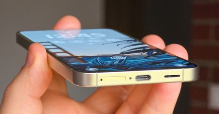 Używasz telefonu w ten sposób? Później możesz tego żałować
