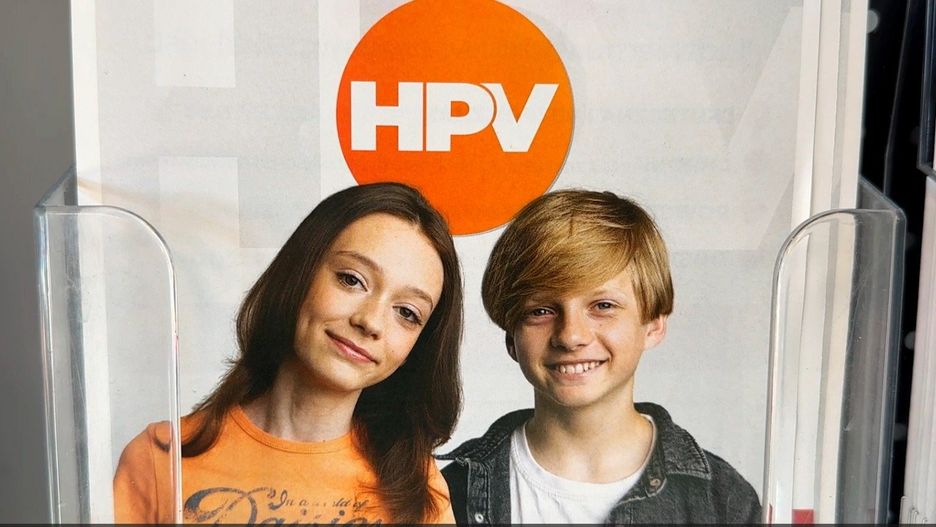 W przychodniach POZ można znaleźć ulotki zachęcające do szczepień przeciw HPV