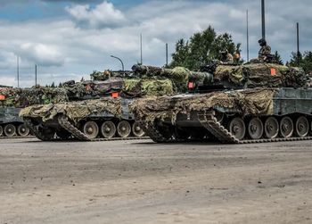 Dziesiątki nowych leopardów. Chcą ich za unijne pieniądze