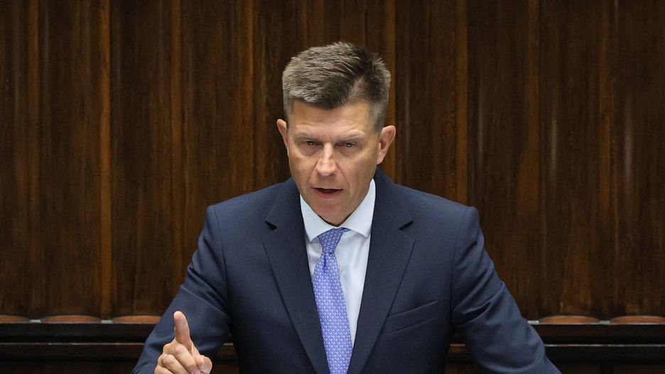 Petru wywiera presję na Domańskiego w sprawie składki zdrowotnej