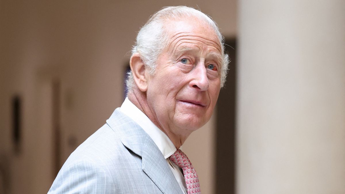 Brytyjska monarchia szuka specjalisty. Kuszą pensją i benefitami