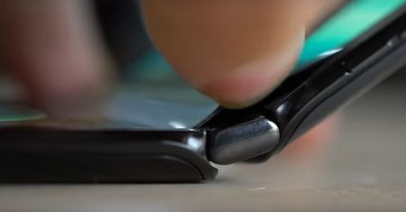 Motorola Razr szokuje brakiem trwałości – kolejne doniesienia. Wpadka Samsunga niczego nie nauczyła