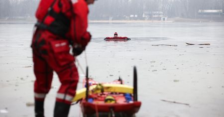 Akcja ratunkowa na jeziorze. Wzywano śmigłowce LPR