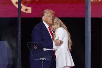 "Męczennik za wolność". Trump odznacza Kirka prezydenckim medalem