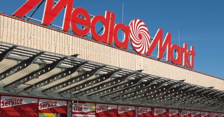 Parownica do ubrań tańsza o 50 proc. Promocja w MediaMarkt