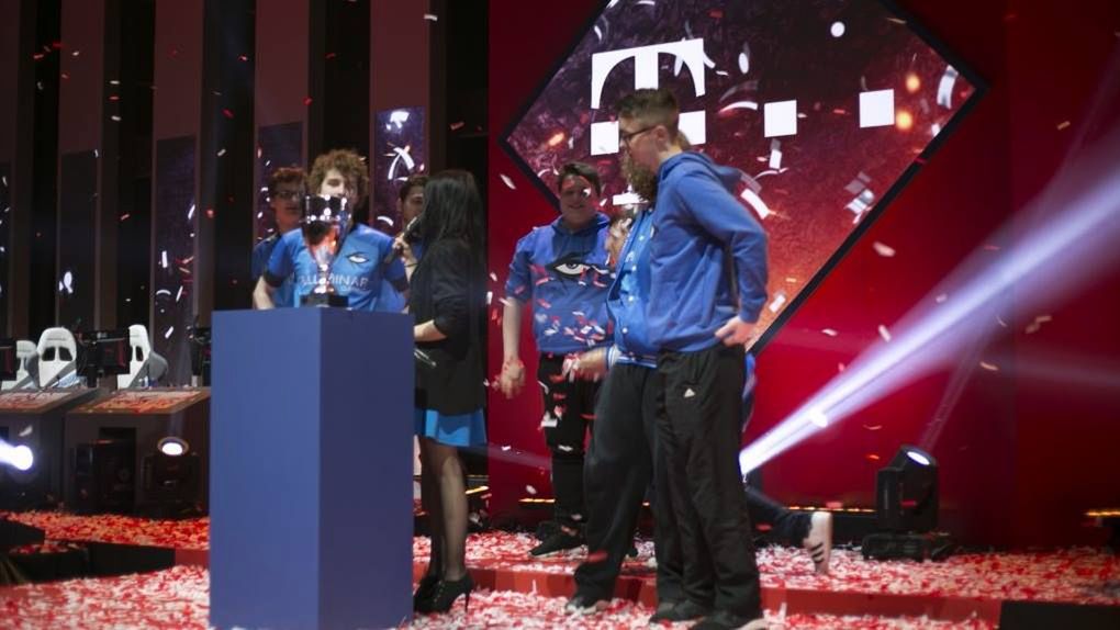 Materiały prasowe / Iluminar Gaming / Na zdjęciu: zespół Iluminar Gaming, dywizja League of Legends