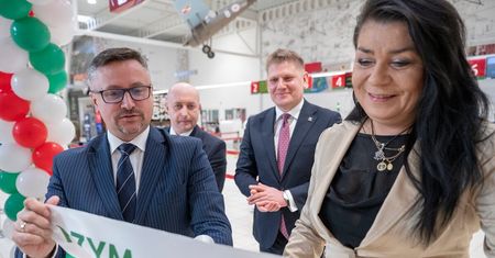 Nowe połączenie z Lublina do Rzymu oficjalnie zainaugurowane! Samolot przeszedł „chrzest” na pasie startowym
