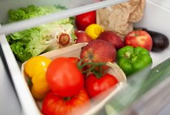 Włóż do szuflady z warzywami w lodówce. Będą świeże znacznie dłużej