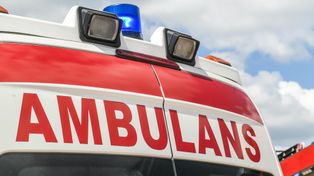 Wypadek w Pruszkowie. Dziewięć osób rannych, w tym dwoje dzieci