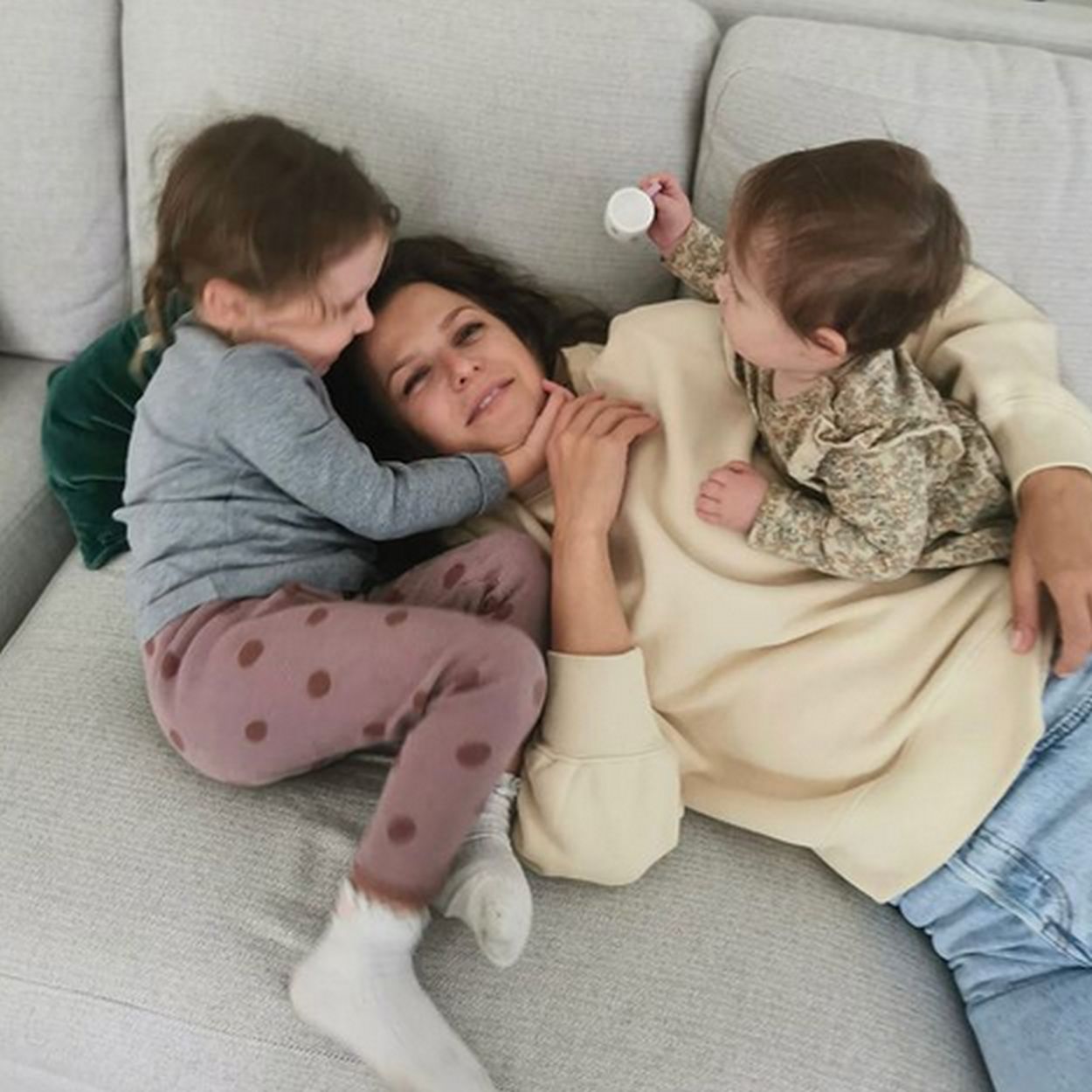 Anna Lewandowska z córkami