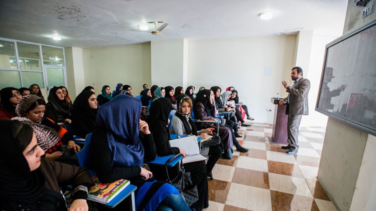 Afganistan. Kobiety i mężczyźni mogą wrócić na studia. Jest jedno „ale”