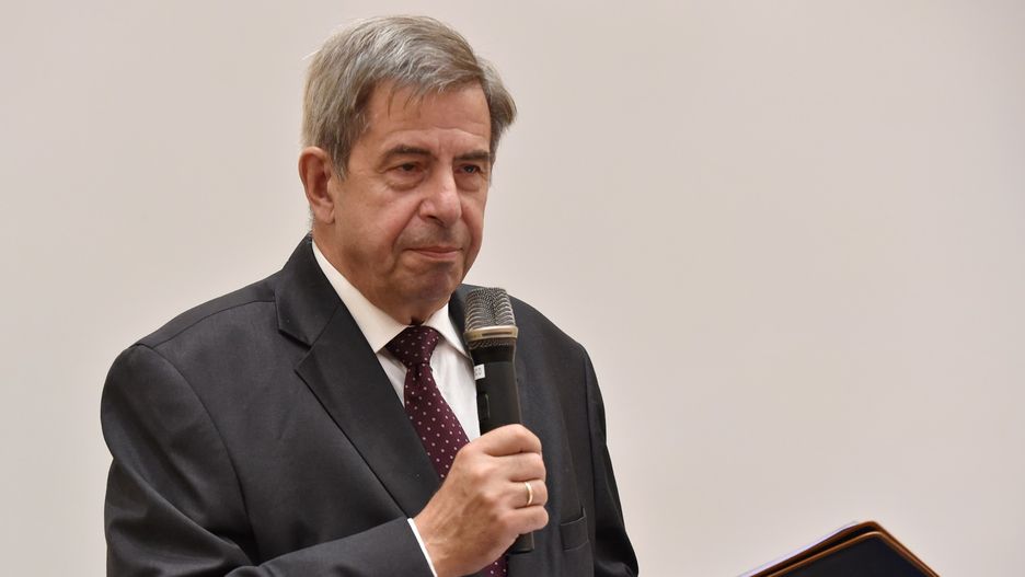 Prof. Andrzej Zoll o sporze o RPO: sprawa jest oczywista