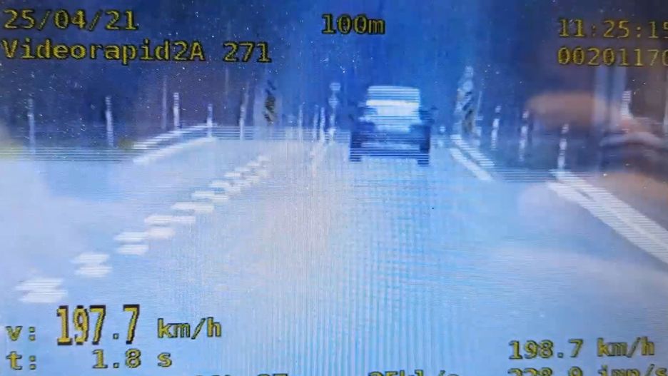 Śląskie. 30-letnia kobieta jechała blisko 200 km na godzinę, gdzie obowiązuje ograniczenie prędkości do 90 km. 