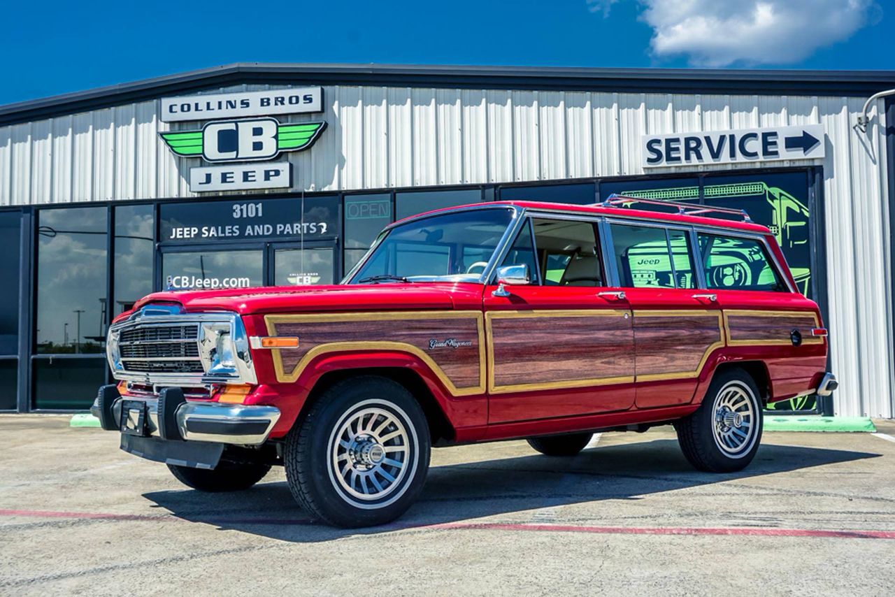 Jeep Grand Wagoneer z 707-konnym silnikiem Hellcata to idealny sleeper