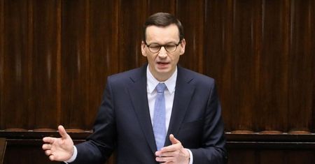 Koronawirus w Polsce. Rząd wprowadza KOLEJNE obostrzenia