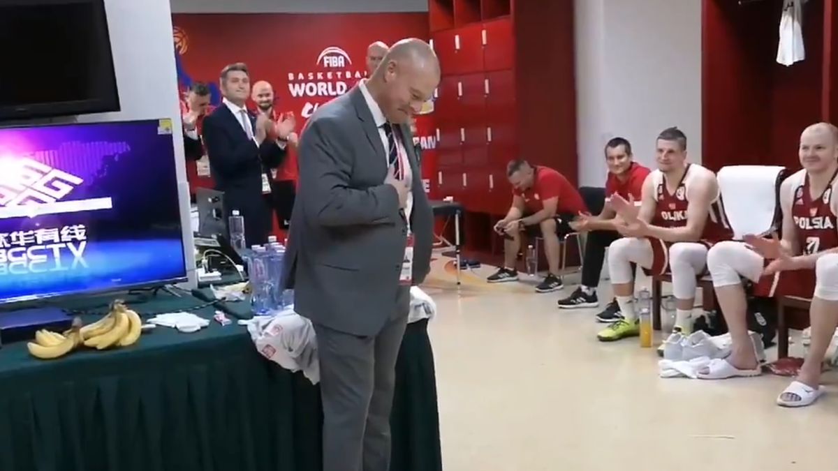 Twitter / KoszKadra / Na zdjęciu: Mike Taylor