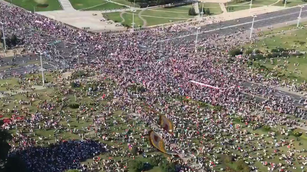 bialorus lukaszenka milicja minsk urodziny