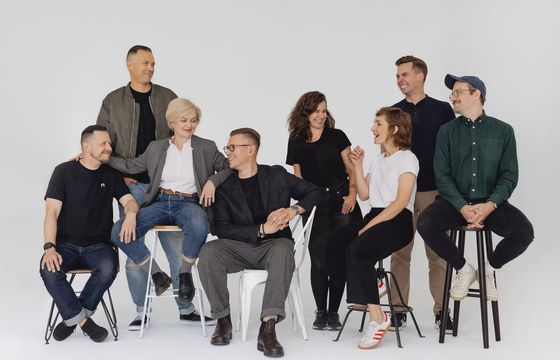 All Hands Agency wzmacnia zespół i reorganizuje strukturę