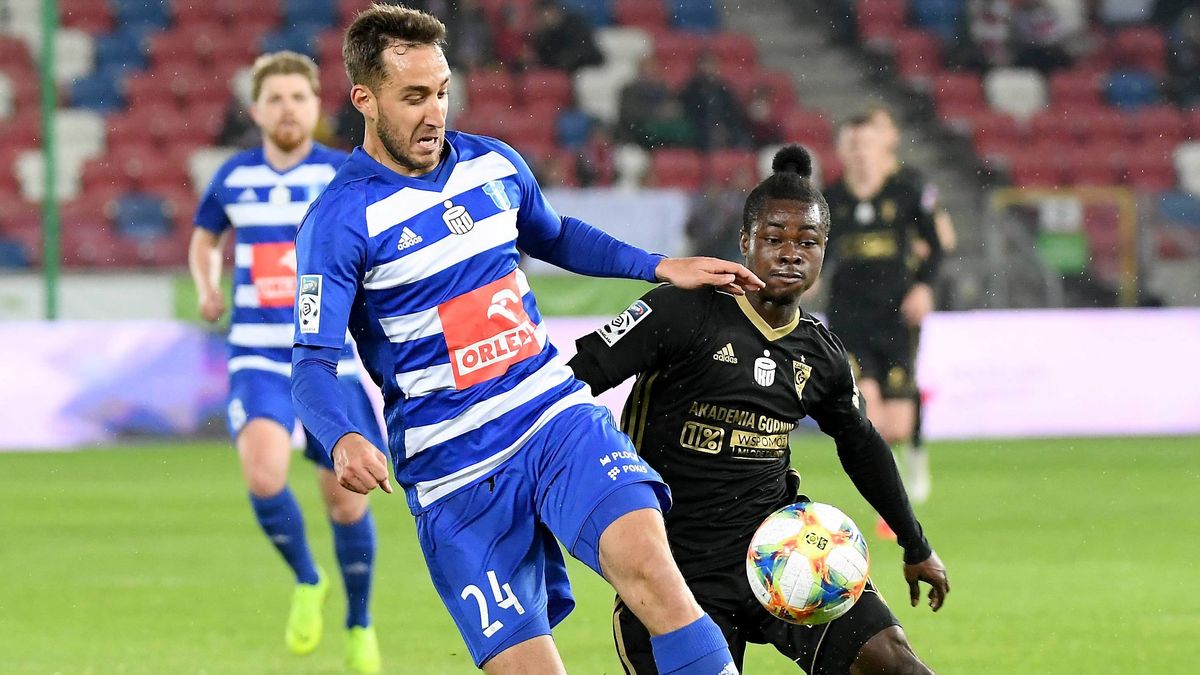 PAP / Jacek Bednarczyk / Na zdjęciu: Ishmael Baidoo (z prawej)