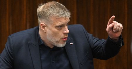 Ostre słowa Zandberga. "Za dwa lata premierem będzie Mentzen"