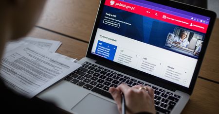 Tak AI przeora polski system podatkowy. Bank Światowy ostrzega