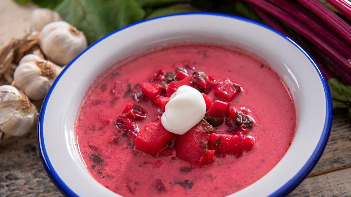 Barszcz czerwony zabielany smakuje wyśmienicie
