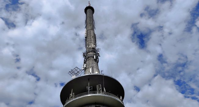 TVP nie zniknie z trzeciego multipleksu. UKE przedłużył rezerwację